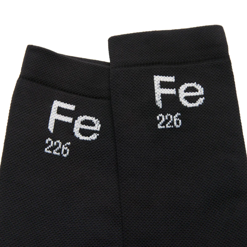 fe226_running_and_cycling_socks_black_detail_01_800x.jpg.webp