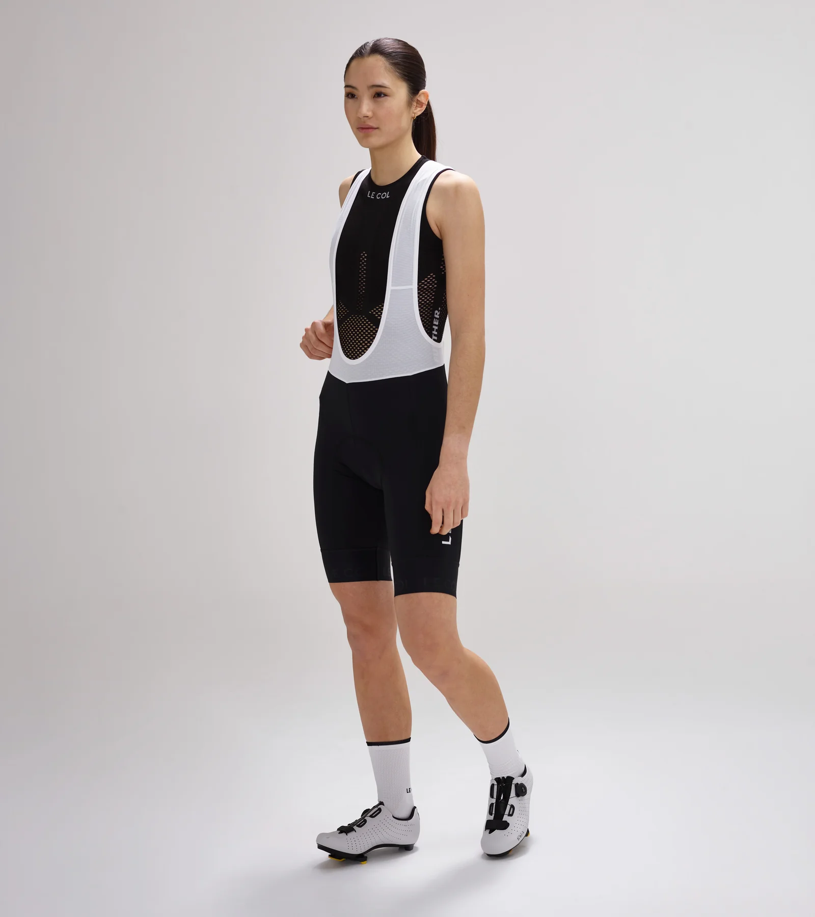 detailslider_LeCol_SS24_unisex_pro_mesh_sleeveless_base_layer_black_W_3_1600x1800_crop_center.jpg