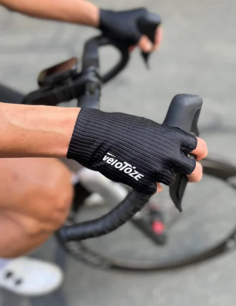 Cycling gloves