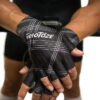 veloToze_Aero_Glove_-_Main_Web_Image_IMG_7792_lc_v1_1050_x_1500.webp