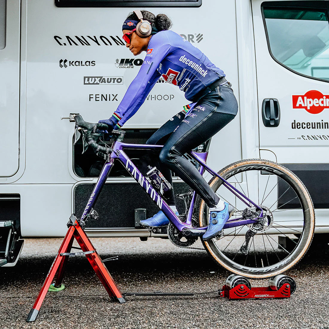omnium_lifestyle_d7b942c6-55d7-4a01-8a95-6bf0aeafb534_2048x2048.jpg omnium_lifestyle_d7b942c6-55d7-4a01-8a95-6bf0aeafb534_2048x2048.jpg