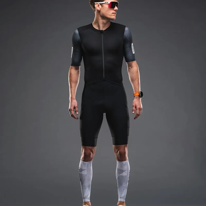 Tempo-TWO-Suit_1192_All-Black_1_v1-10038818.jpg Tempo-TWO-Suit_1192_All-Black_1_v1-10038818.jpg