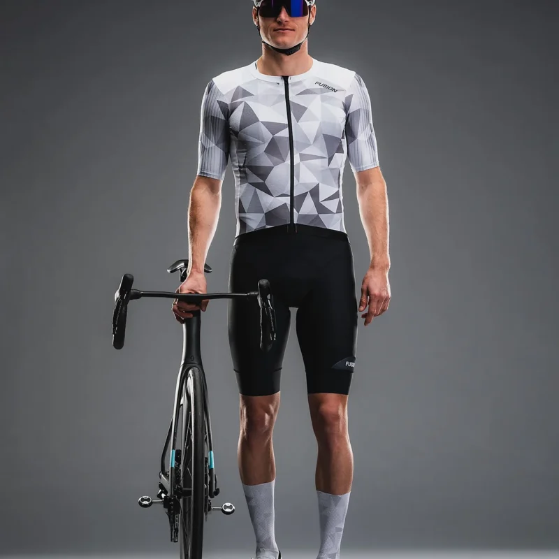 Mens-Tempo-Bib-Shorts_0142_Black_3_v2-10234515.jpg Mens-Tempo-Bib-Shorts_0142_Black_3_v2-10234515.jpg