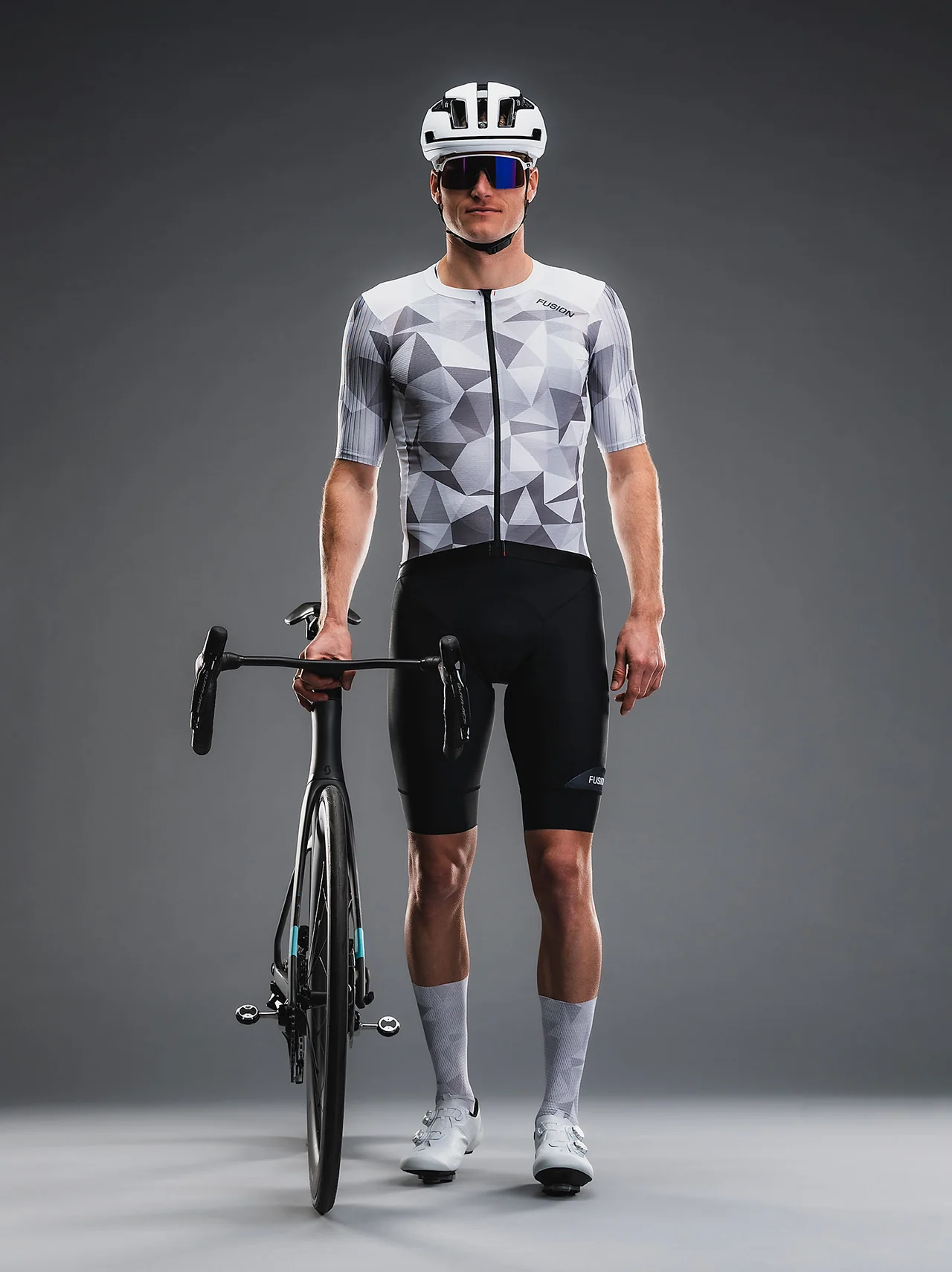 Mens-Tempo-Bib-Shorts_0142_Black_3_v2-10234515.jpg Mens-Tempo-Bib-Shorts_0142_Black_3_v2-10234515.jpg
