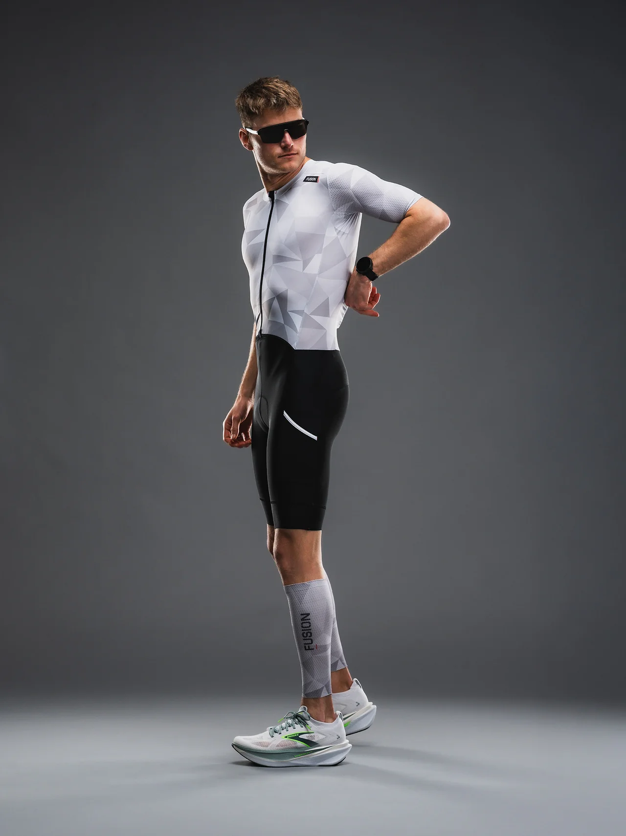 TEMPO-TWO-tri-suit_1192_White-grey_6_v1-10912769.jpg
