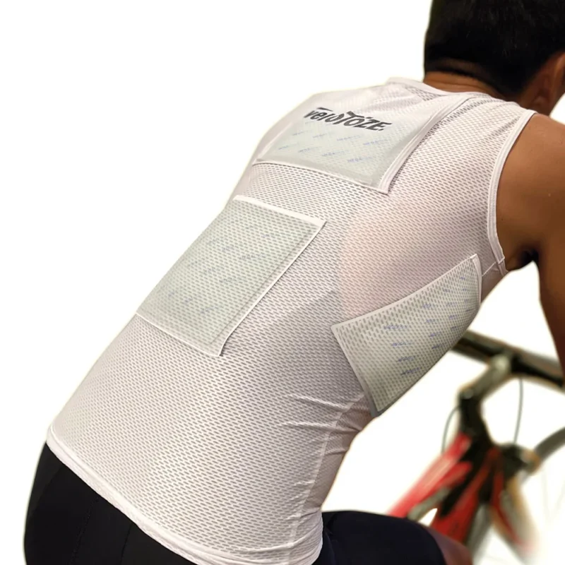 veloTozeCoolingVestmainWebsiteImage1050x1500.jpg